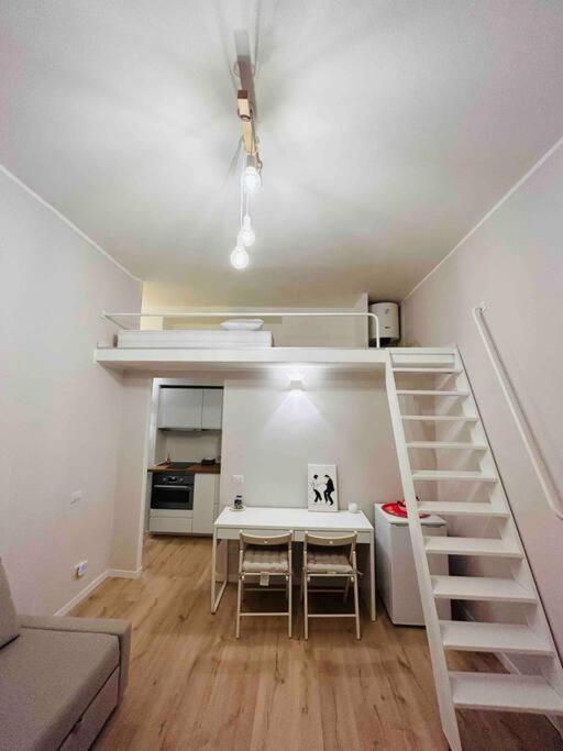 Studio Apartment Near Bocconi Milano Exterior foto